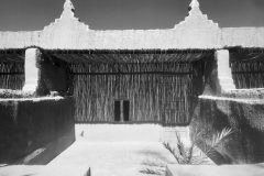 Bungalow_BW_photo